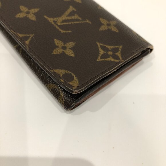 Louis Vuitton Monogram Card Case Sku#84397 (Gently used) - Picture 6 of 16